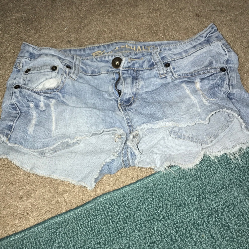 Blue jean shorts 😍